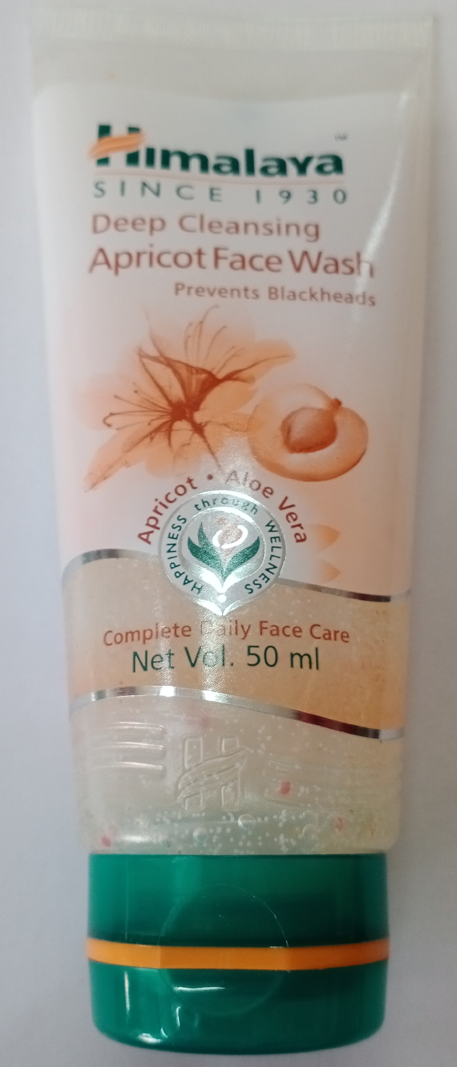 Himalaya Apricot Face Wash